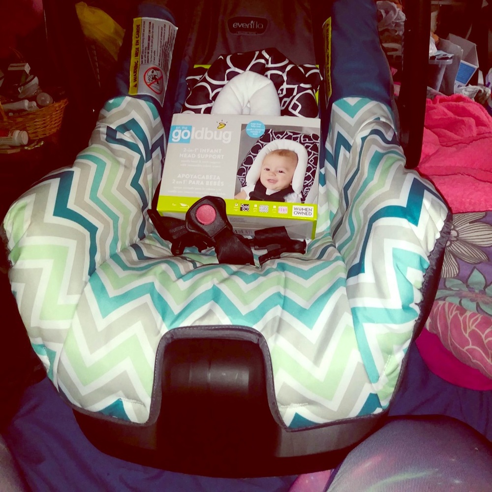 Car seat with head rest